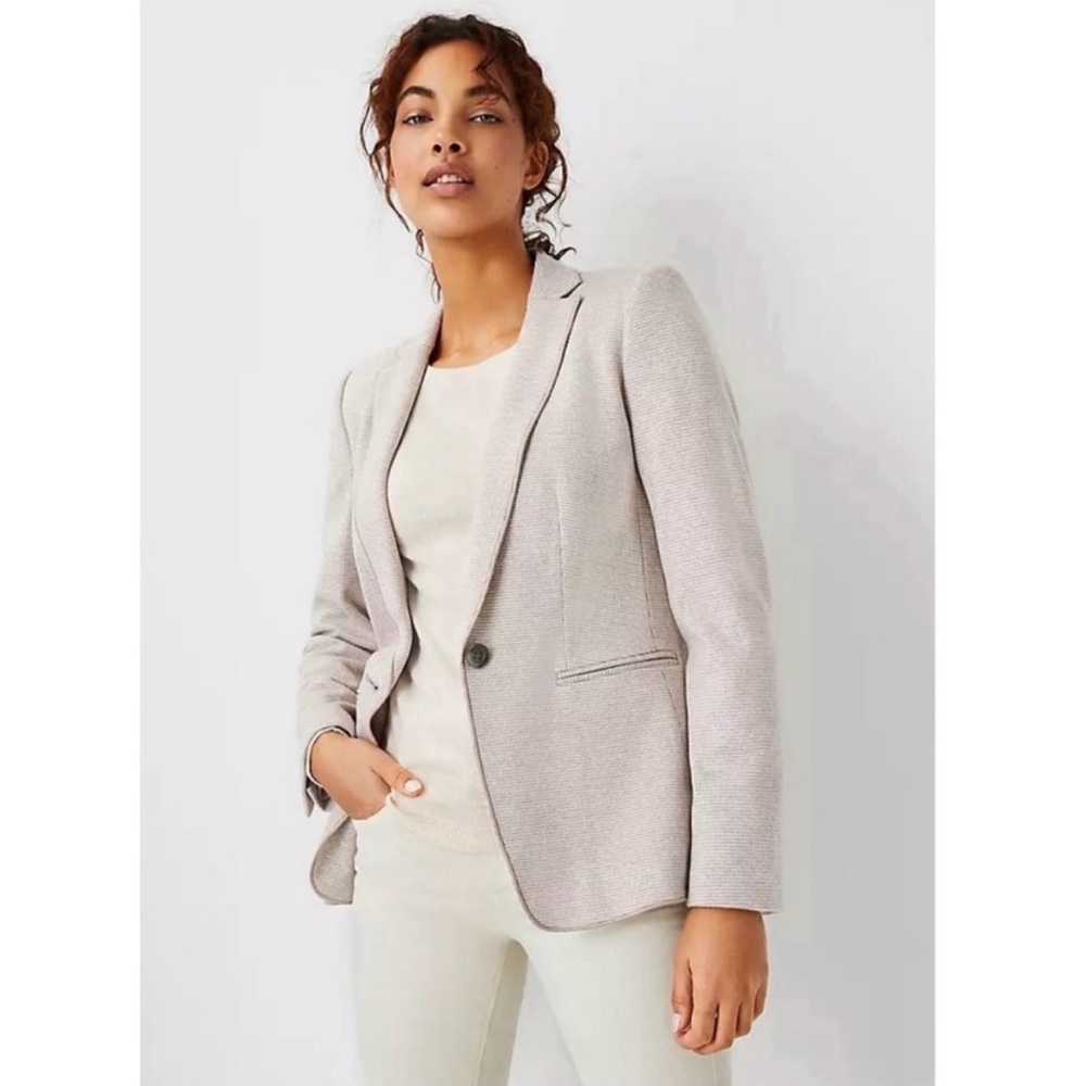 Ann Taylor The Hutton blazer in Dominican Sand